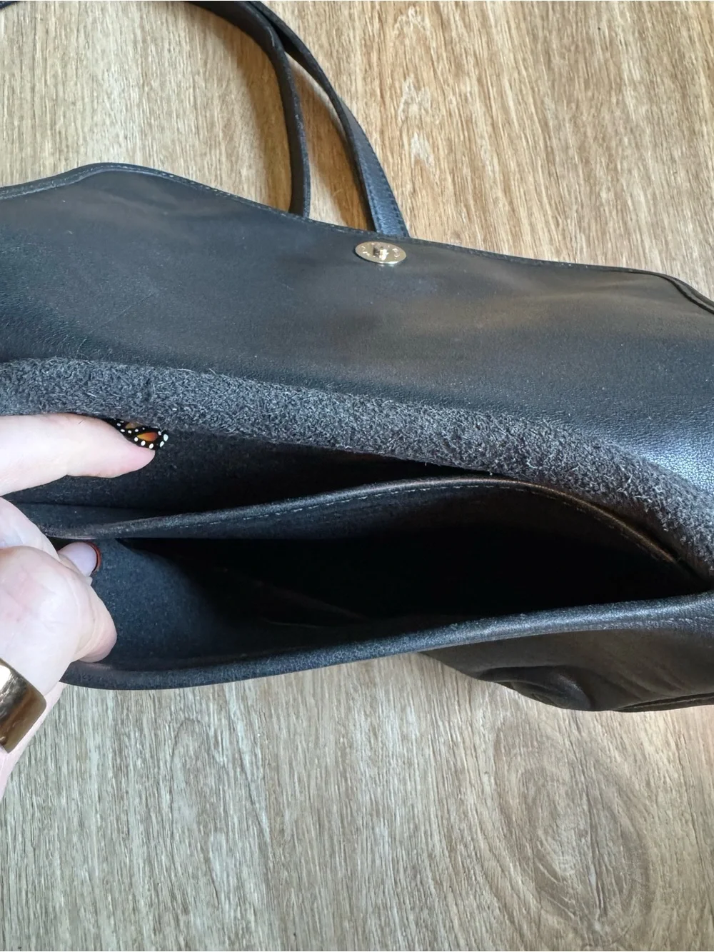 Vintage Coach small Hippie flap bag Black leather 9132 Costa Rica Nov 2001